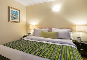 The Peninsula Riverside Serviced Apartments