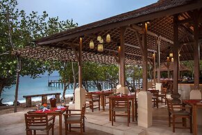 NusaBay Menjangan by WHM