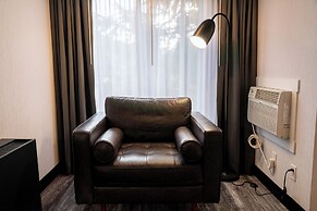 Red Carpet Inn