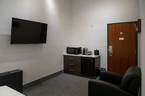 Red Carpet Inn
