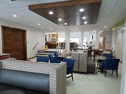 Holiday Inn Express & Suites Everett by IHG