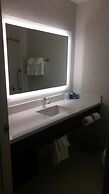 Holiday Inn Express & Suites Everett by IHG