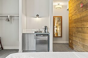 Basecamp Lodge Canmore