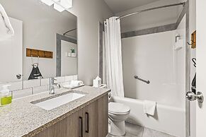 Basecamp Lodge Canmore