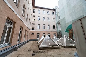 Star Hotel by Mellow Mood Hotels