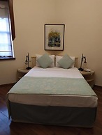 Minyon Hotel
