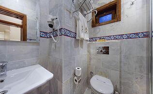 Minyon Hotel