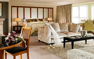 Garryvoe Hotel