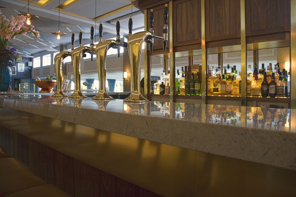 Garryvoe Hotel