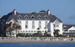 Garryvoe Hotel