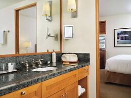 Pan Pacific Whistler Village Centre