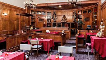 Courthouse Hotel