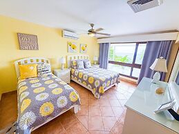 Bahia Pez Vela Resort