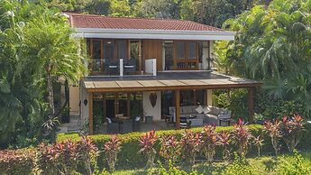 Bahia Pez Vela Resort