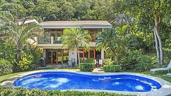 Bahia Pez Vela Resort