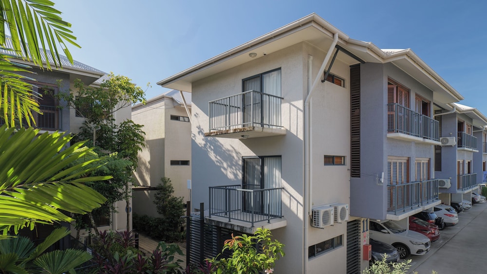 Southern Cross Atrium Apartments