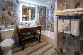 Days Hotel by Wyndham North Bergen /NYC Area