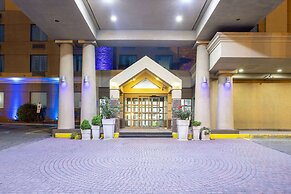 Days Hotel by Wyndham North Bergen /NYC Area