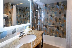 Days Hotel by Wyndham North Bergen /NYC Area