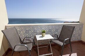 Carcavelos Beach Hotel