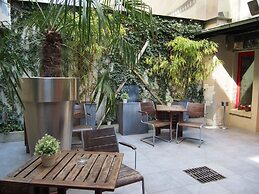 Porte de Versailles Hotel