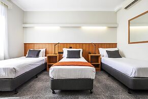 Metro Hotel Perth City