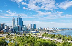 Metro Hotel Perth City