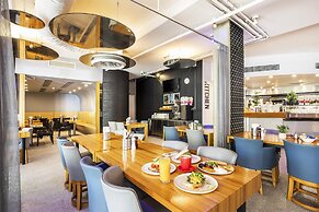 Metro Hotel Perth City