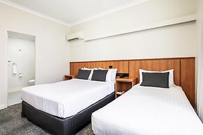 Metro Hotel Perth City