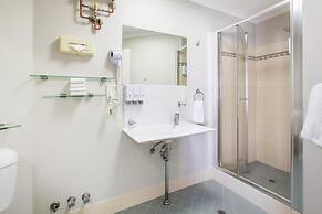 Metro Hotel Perth City