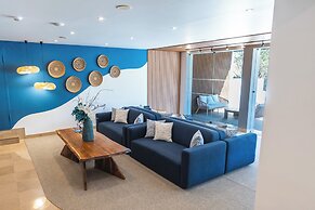 Carvi Beach Hotel