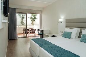 Carvi Beach Hotel