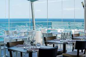 Carvi Beach Hotel