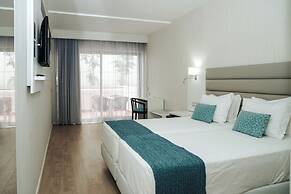 Carvi Beach Hotel