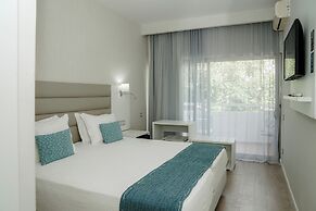 Carvi Beach Hotel