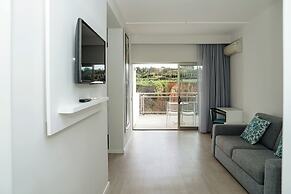 Carvi Beach Hotel