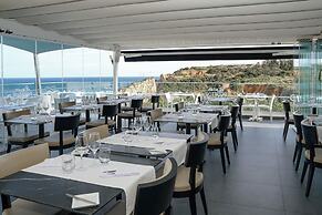 Carvi Beach Hotel