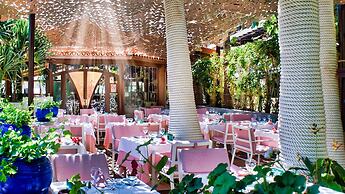 Hotel Parque Tropical