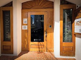 Acacia Boutique Hotel