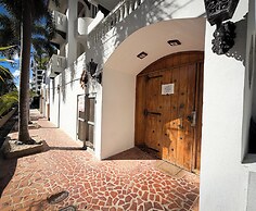 Acacia Boutique Hotel