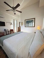Acacia Boutique Hotel