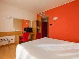 B&B HOTEL Remilia