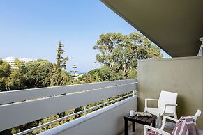 Dionysos Hotel