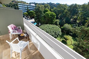 Dionysos Hotel