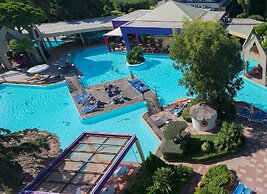 Dionysos Hotel