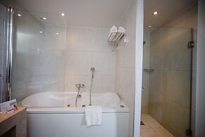 Napa Plaza Hotel - Adults Only