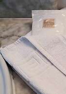 Rho Hotel