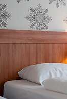 Rho Hotel