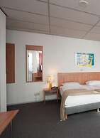Rho Hotel