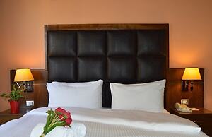 Markazia Suites